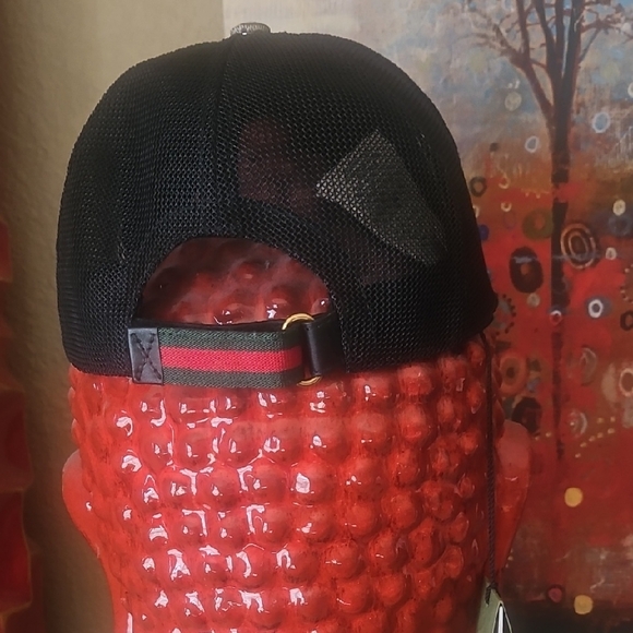 Gucci Beige and Black Bee Print Hat - Picture 7 of 10